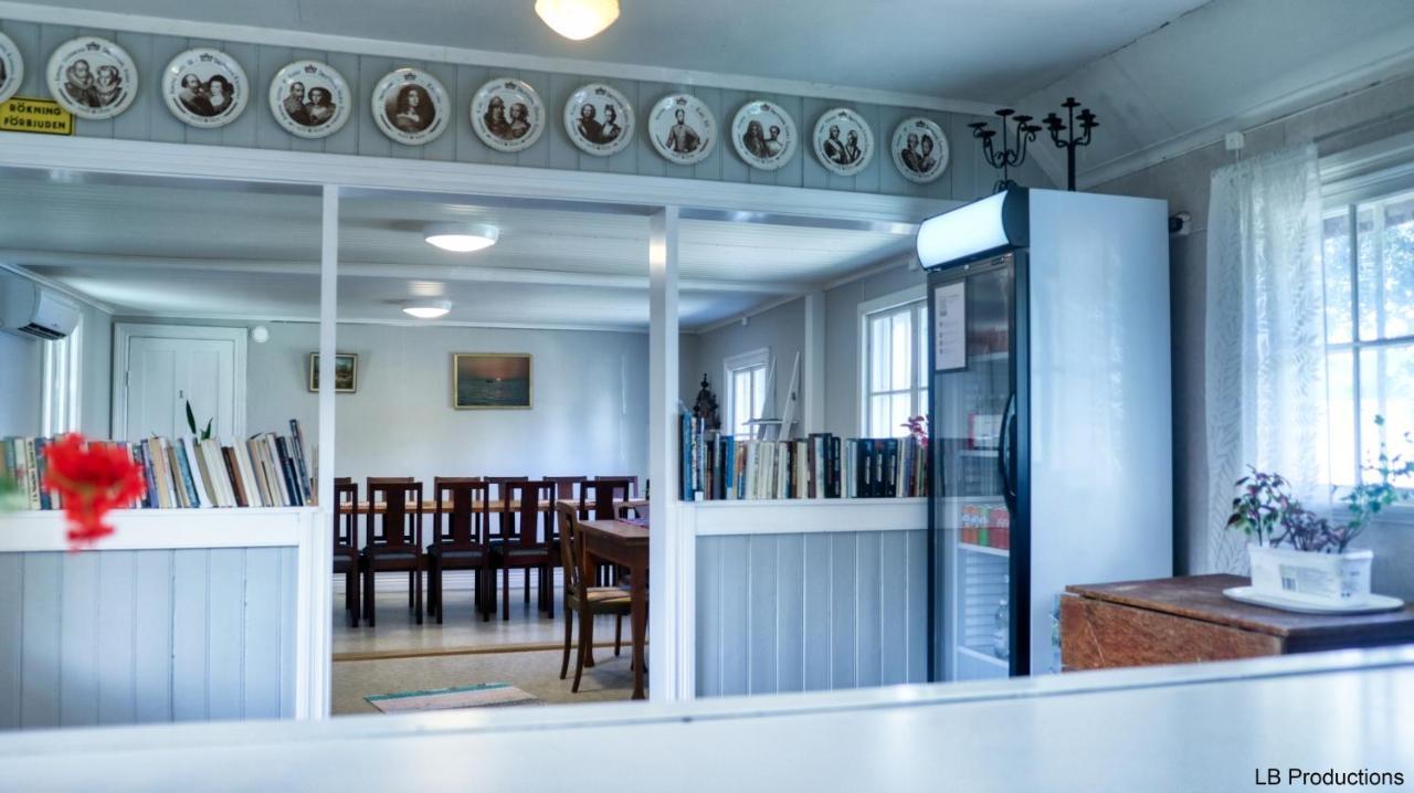 Apelviksgarden B&B 瓦尔贝里 外观 照片