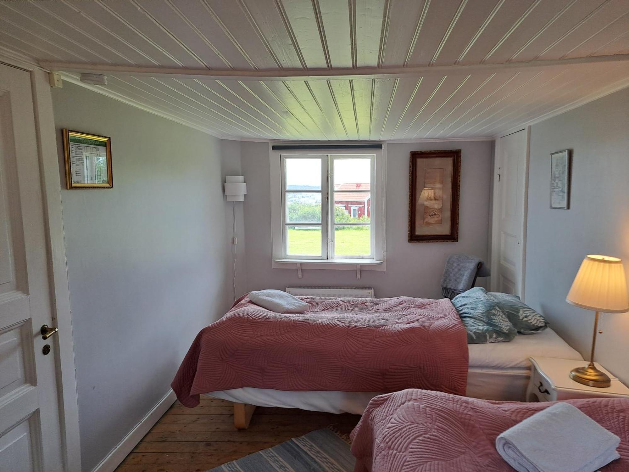 Apelviksgarden B&B 瓦尔贝里 外观 照片